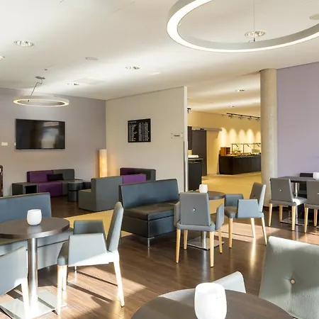 Messe & Airport Hotel Stuttgart-3